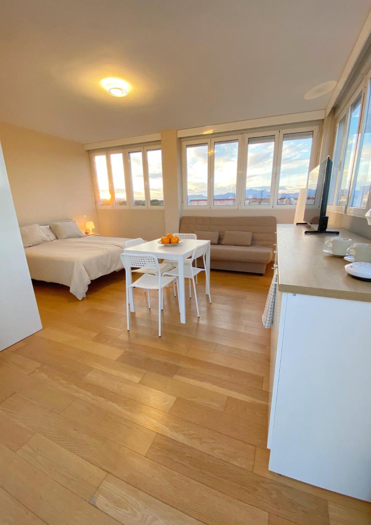 Modern Flat Close To Beach El Campello Bagian luar foto